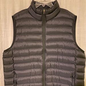 Cabela’s brand vest